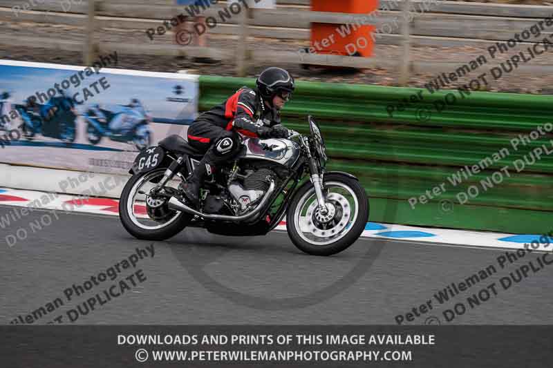 Vintage motorcycle club;eventdigitalimages;mallory park;mallory park trackday photographs;no limits trackdays;peter wileman photography;trackday digital images;trackday photos;vmcc festival 1000 bikes photographs